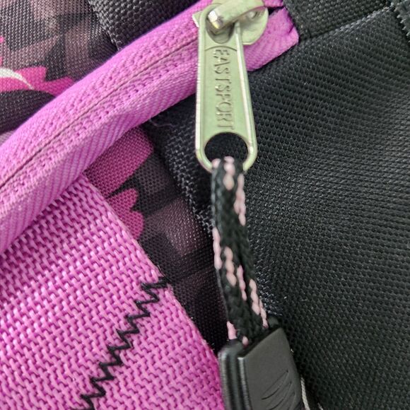 Eastsport Sling Pack Backpack Strap Crossbody Floral Pink Black Bag Triple Zip - Picture 5 of 12